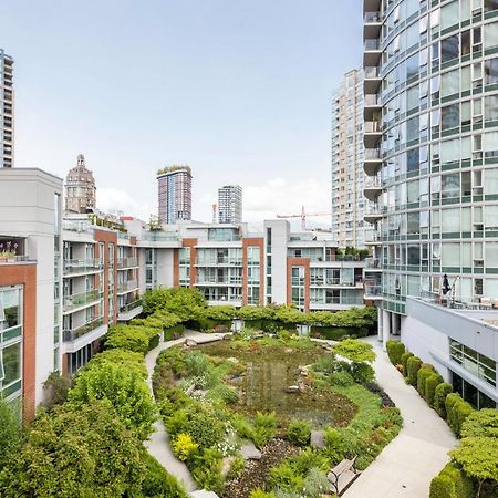Gardenview Modern Condo With Parking, Gym, Pool, Ac Vancouver Luaran gambar